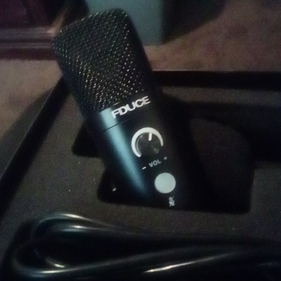 Microphone - Picture 2 of 2